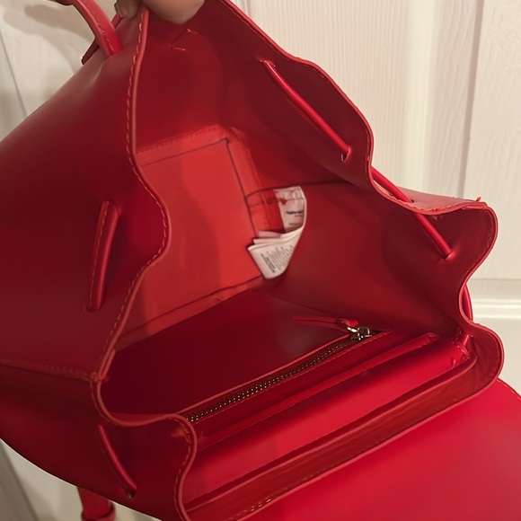 Papermint Artificial Leather small backpack with adjustable straps - Picture 5 of 10